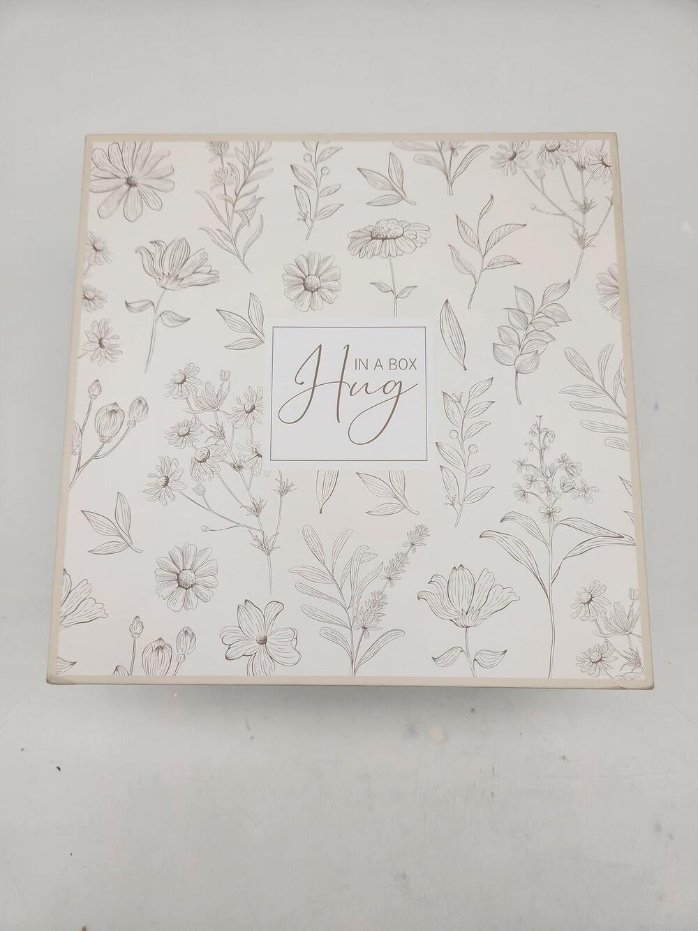 Hug in a Box Self-Care Gift Set – New